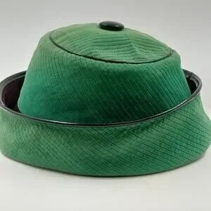 Oleg Cassini | Accessories | Oleg Cassini Green Ribbed  display picture 1